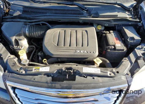 2013 Chrysler Town & Country Touring L from USA, damaged, VIN 2C4RC1CG2DR597029